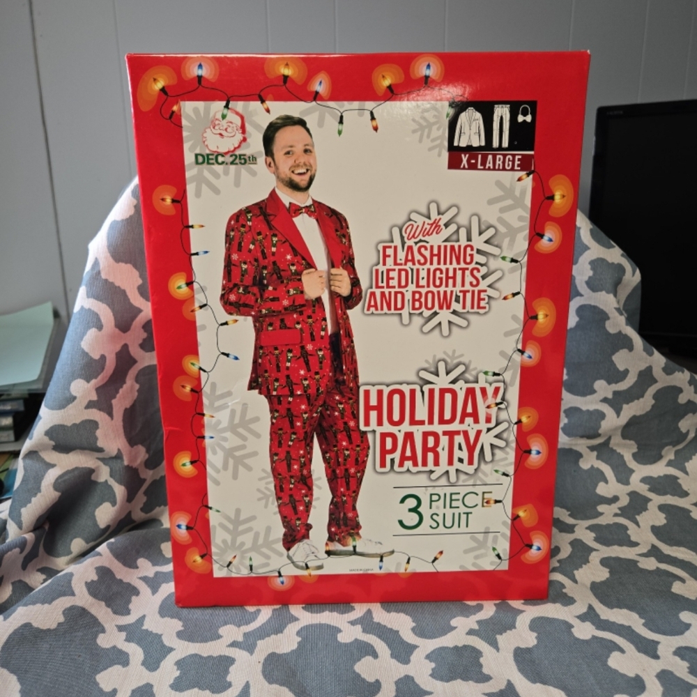 Men's Holiday Life Of The Party 3-Piece LED Light Up Suit RED XL Nut Crackers